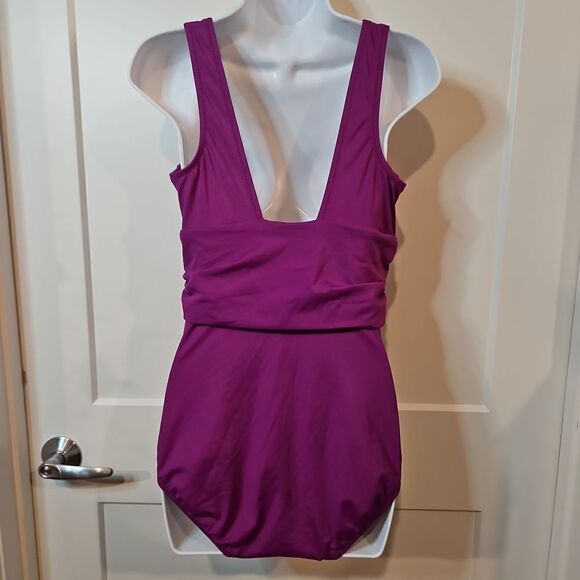 Lands End Fushia Color Swimsuit sz 10 - Picture 5 of 5